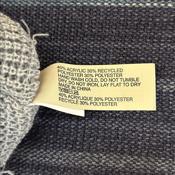 Vuori Gray Knit Beanie - Picture 2 of 5